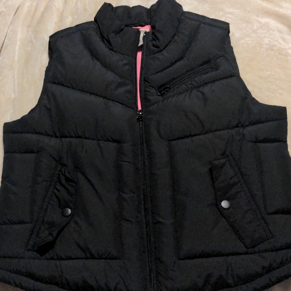 ✏️Arizona black puffer vest